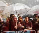 Première de  Harry Potter et le Prince de Sang-Mêlé  à Londres, Leicester Square, le 7 juillet 2009 : les fans ont bravé le intempéries ! 