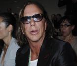 Mickey Rourke au défilé du créateur Jean-Paul Gaultier. 08/07/09