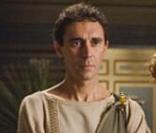 Guy Henry dans la série Rome 