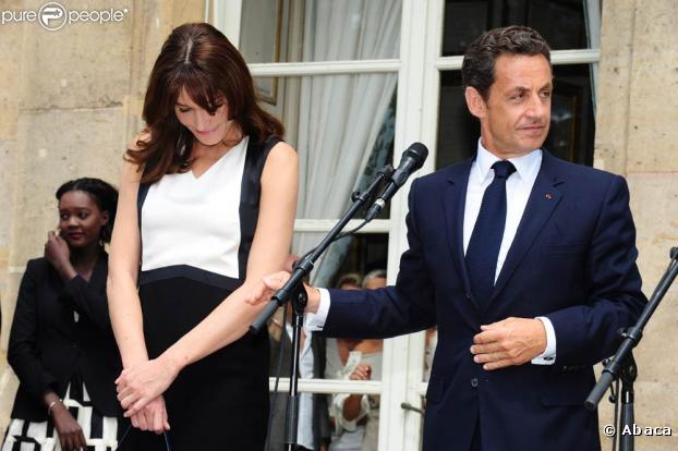 Nicolas Sarkozy et Carla Bruni, lors de la Garden Party à l'Elysée, le 14 juillet 2009 !
