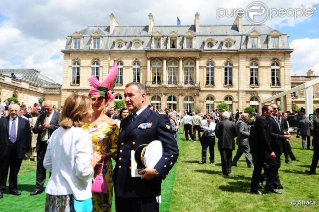 C'est la teuf dans les jardins, lors de la Garden Party à l'Elysée, le 14 juillet 2009 !