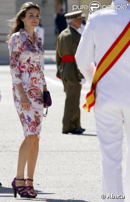 Letizia d'Espagne le 7 juillet dernier avec.. la même robe ! 