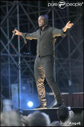 Seal se produit dans les arènes de Milan, le 16 juillet 2009