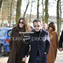 Première apparition du nouveau couple présidentiel : une promenade dans le parc du château de Versailles