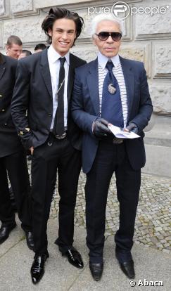 Karl Lagerfeld et sa muse Baptiste Giabaconi