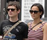 Elijah Wood et sa petite amie se promènent à Soho, New York