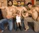 Romeo Dev, est le plus petit body-builder du monde, il mesure 60,96 centimètres et peut soulever des altères de 1,5 kilos