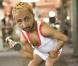 Romeo Dev, est le plus petit body-builder du monde, il mesure 60,96 centimètres et peut soulever des altères de 1,5 kilos
