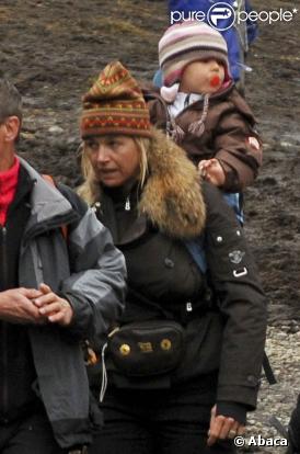 Maxima des Pays-Bas fait découvrir les hauteurs de la Patagonie à sa petite Ariane