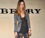La belle Erin Wasson tourne  Somewhere  de Sofia Coppola, au Chateau Marmont, à Los Angeles !