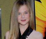 Elle Fanning tourne  Somewhere  de Sofia Coppola, au Chateau Marmont, à Los Angeles !