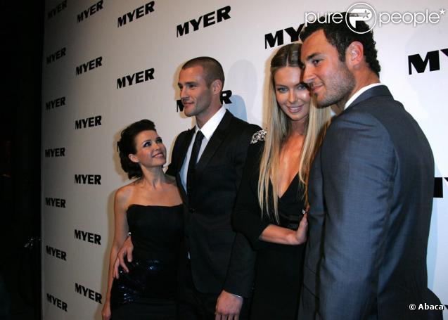 Dannii Minogue, Kris Smith, Jennifer Hawkins et Jake Wall lors du lancement de la collection printemps-été de Myer à Sydney en Australie le 19 août 2009