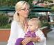 Tori Spelling s'amuse avec sa petite famille... en attendant une possible réconciliation avec sa mère !