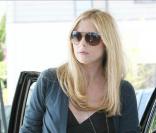 Sarah Michelle Gellar. La belle héroïne de  Buffy contre les Vampires  est enceinte et resplendissante. Et même lorsqu'elle met de l'essence, elle arbore un look parfait. Totale réussite !