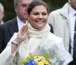 Victoria de Suède en visite dans le nord du pays avec ses parents, le 20 août 2009