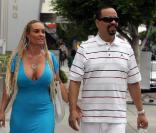 Ice-T et son épouse Coco font du shopping à L.A. 21/08/09
