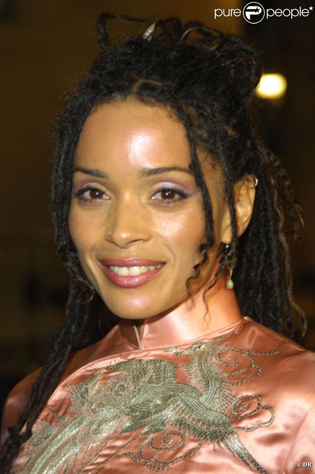 Lisa Bonnet. La célèbre Denise Huxtable du  Cosby Show  et son compagnon Jason Momoa sont les heureux parents du petit Nakoa-Wolf Manakauapo Namakaeha Momoa. Un prénom à rallonge qui leur vaut la 5ème place !   
<meta http-equiv=