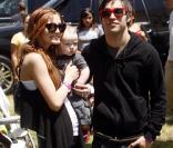 Ashlee Simpson, Pete Wentz et leur petit Bronx Mowgli ! A la dixième place de notre classement , il sera sûrement le roi de la jungle !