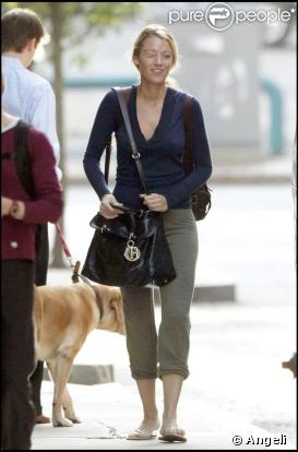Blake Lively à Boston avec un look commun, pour une fois !