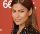 Eva Mendes très glamour, à l'occasion de la présentation de  Bad Lieutenant , lors de la 66e Mostra de Venise, le 3 septembre 2009 !