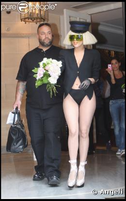 Lady Gaga soigne toujours son look... Mais parfois, la sobriété manque cruellement !