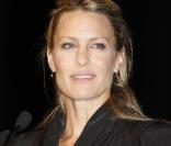 Robin Wright, à l'occasion de l'avant-première de son dernier film -  Les vies privées de Pippa Lee  -, et de l'hommage qui lui a été rendu, lors du 35e Festival de Deauville, le 10 septembre 2009 !