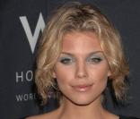 Annaynne McCord dans les backstages de la Fashion Week au W Lounge, le 11 septembre 2009 
