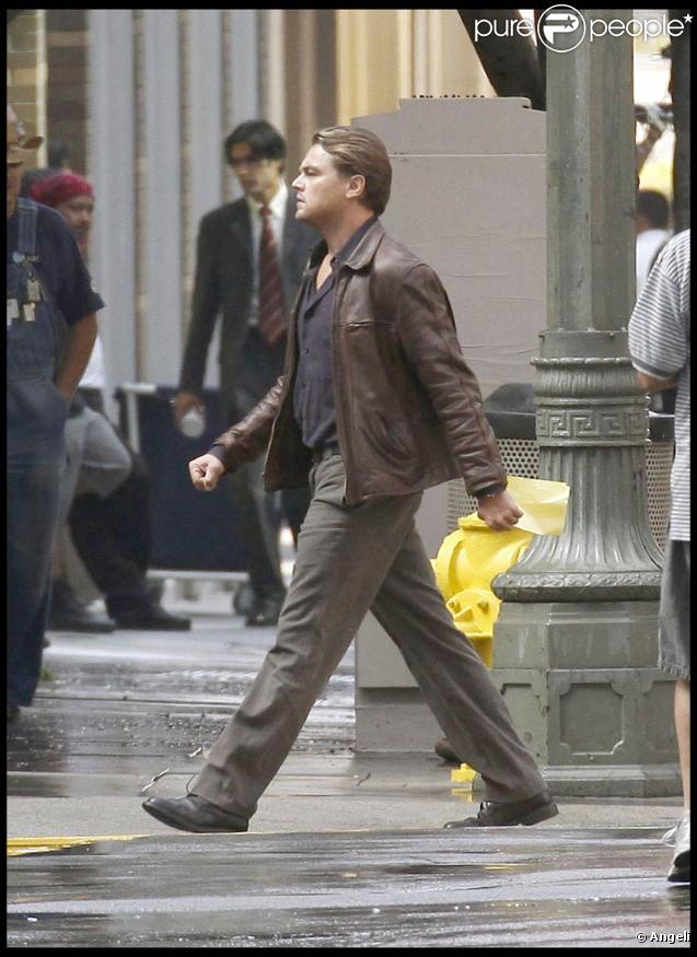 Leonardo DiCaprio en tournage d' Inception , de Christopher Nolan, à Los Angeles, le 12 septembre 2009 !