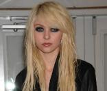 Taylor Momsen en backstage de la Fashion Week