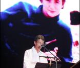 Denis Westhoff rendant hommage à sa mère Françoise Sagan 