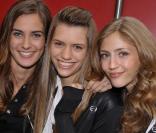 Les finalistes françaises du concours Elite Model Look en visite au Trocadéro, à Paris, le 16 septembre 2009.