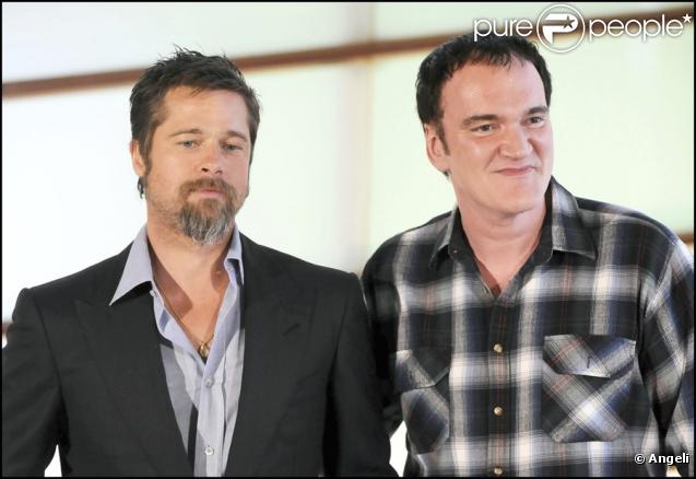 Brad Pitt et Quentin Tarantino lors du photocall de la conférence de presse d'Inglourious Basterd au festival de San Sebastian en Espagne le 18 septembre 2009