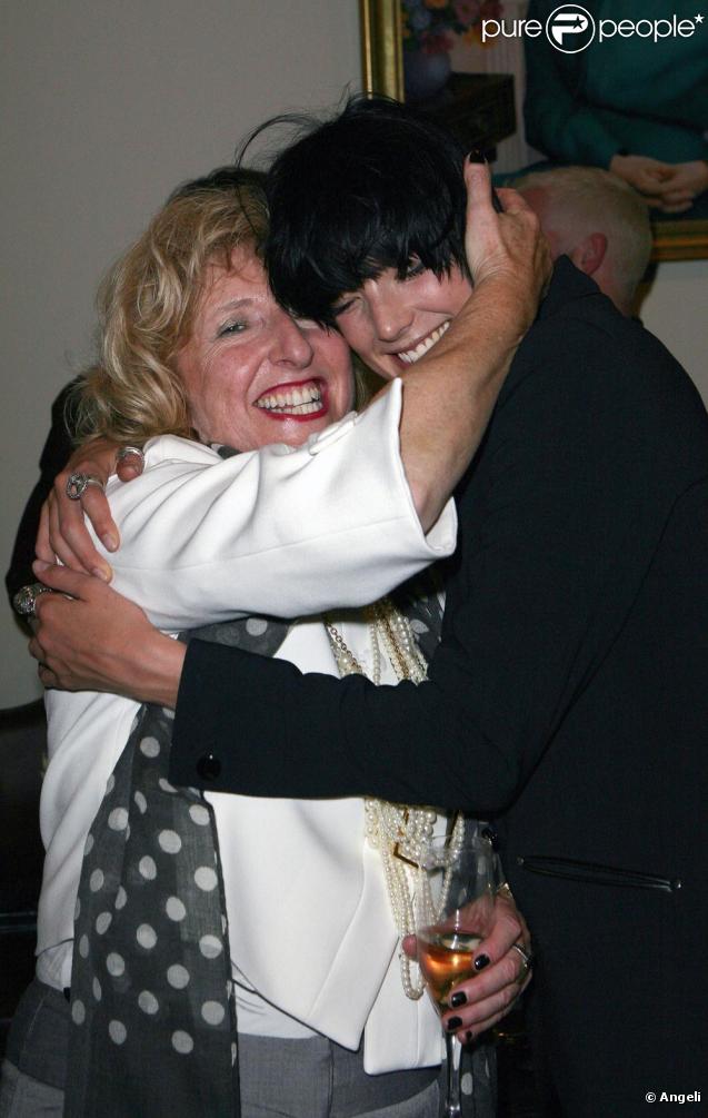 Agyness Deyn et sa maman au défilé House of Holland  le 21/09/09 à Londres