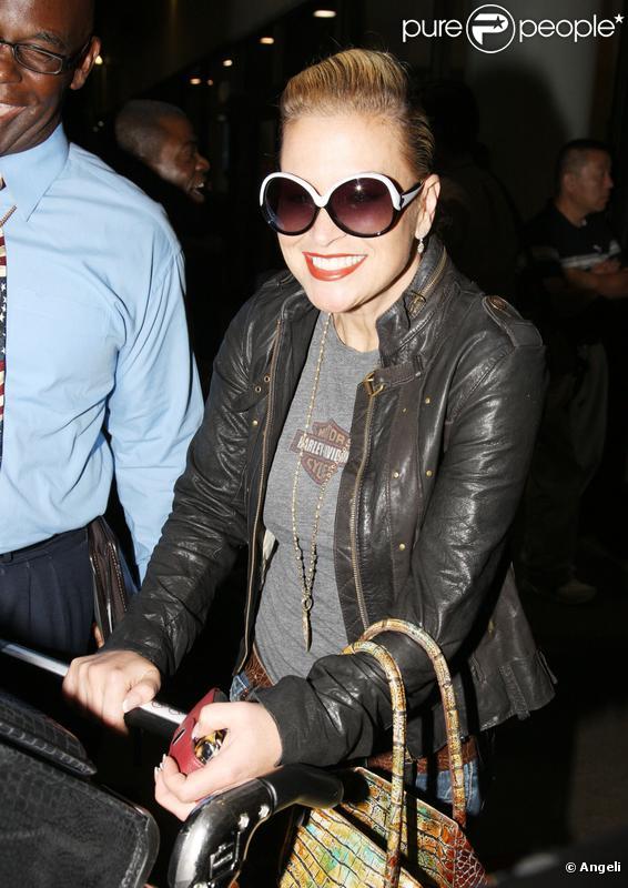 Anastacia à son arrivée à l'aéroport de Los Angeles le 24/09/09