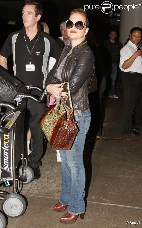 Anastacia à son arrivée à l'aéroport de Los Angeles le 24/09/09