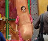 America Ferrera sur le tournage d'Ugly Betty (New York/ 25 août 2009)