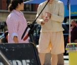 Michael Urie sur le tournage d'Ugly Betty (New York/ 25 août 2009)