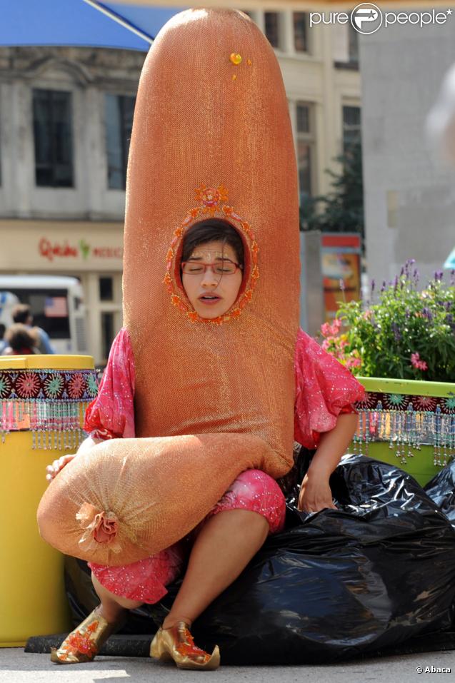 America Ferrera sur le tournage d'Ugly Betty (New York/ 25 août 2009)
