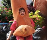 America Ferrera  sur le tournage d'Ugly Betty (New York/ 25 août 2009)