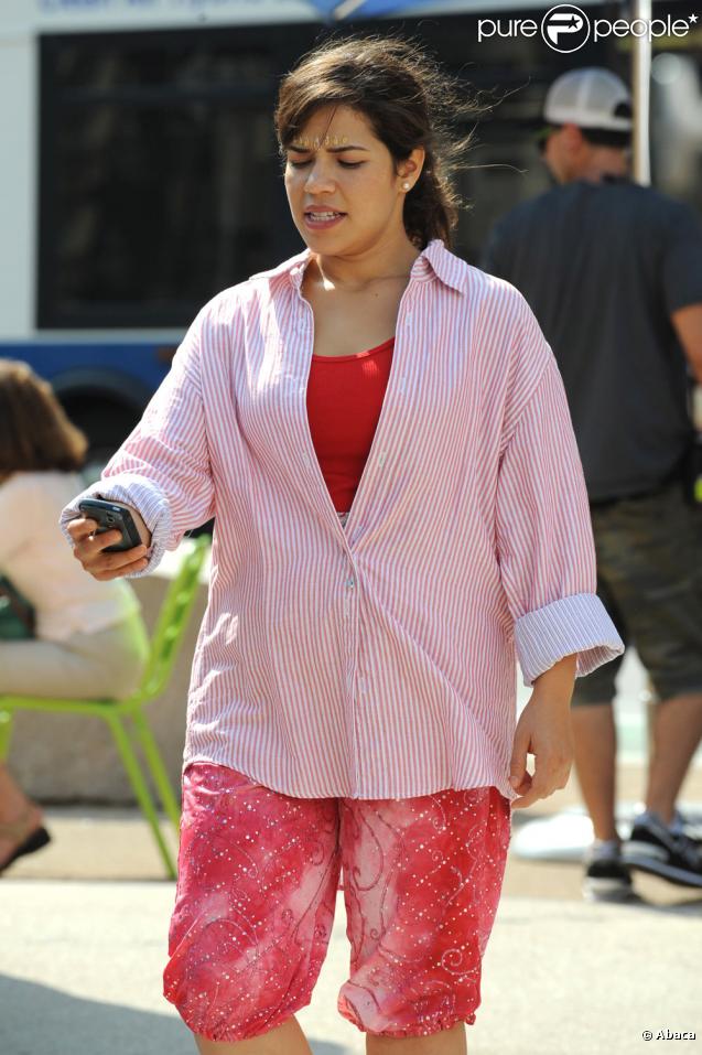 America Ferrera  sur le tournage d'Ugly Betty (New York/ 25 août 2009)