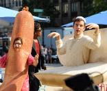 America Ferrera et Michael Urie sur le tournage d'Ugly Betty (New York/ 25 août 2009)