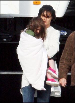 Katie Holmes vient chercher sa fille Suri à l'école à Boston le 1er octobre 2009