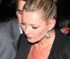 Kate Moss lors du défilé de la collection printemps/été 2010 prêt-à-porter d"Yves Saint Laurent, à l"occasion de la Fashion Week parisienne, au Palais de Tokyo, le 5 octobre !