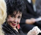 Elizabeth Taylor lors des funérailles de Michael Jackson le 4 septembre 2009