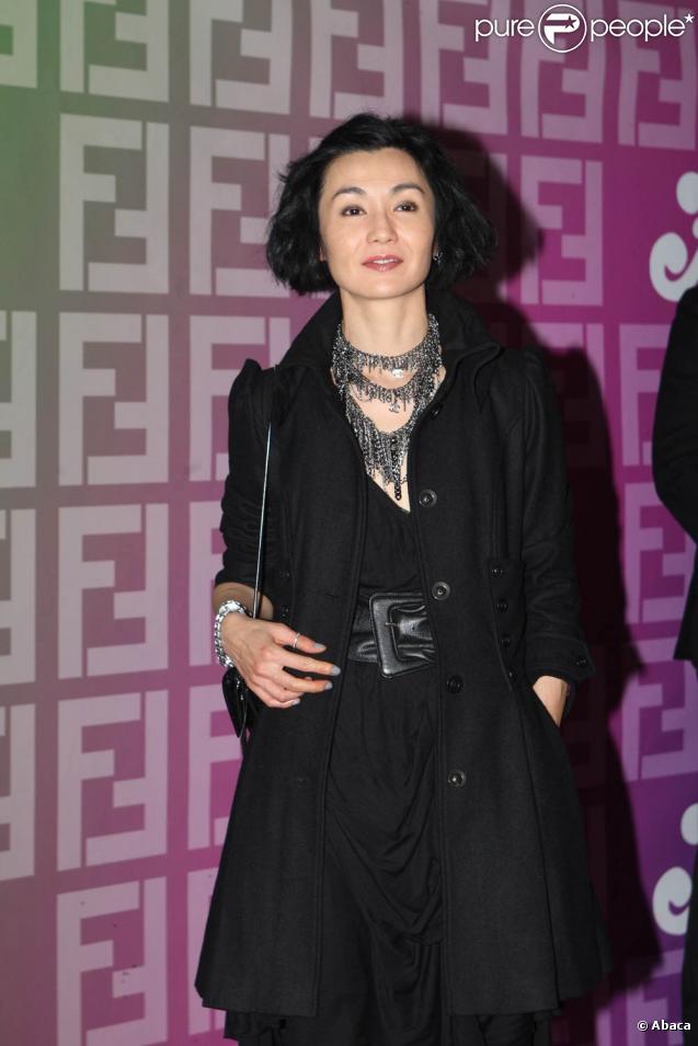 Maggie Cheung, à l'occasion de la soirée Fendi 'O' Party, qui s'est tenue au VIP Room Theatre lors de la Fashion Week parisienne, le 6 octobre 2009 !