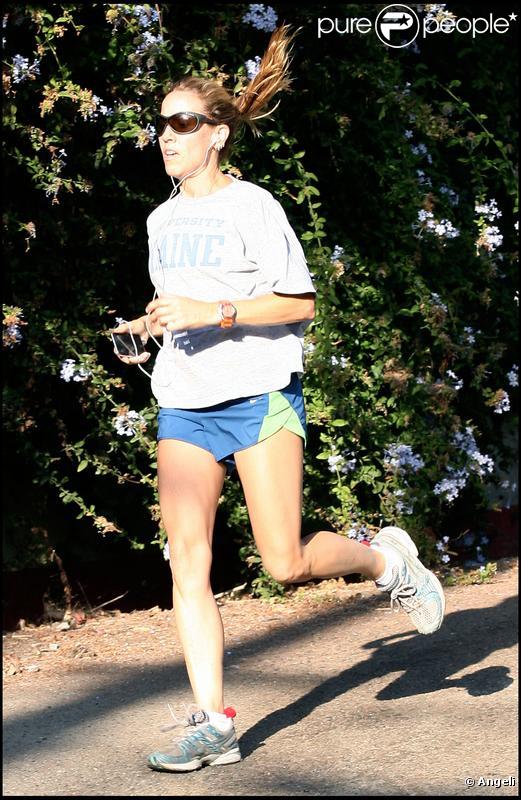 Sheryl Crow faisant son footing à Los Angeles