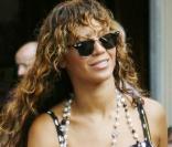 Beyoncé Knowles, un sac Chanel et elle est prête !
