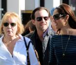 Christian Slater et sa famille font du shopping dans les rues de Beverly Hills le 10 octobre 2009