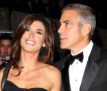 George Clooney et la superbe Elisabetta Canalis, à l'occasion de l'avant-première du  Fantastique Mr. Fox , dans le cadre du BFI London Film Festival, à l'Odeon Leicester Square de Londres, le 14 octobre 2009 !