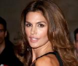 Cindy Crawford magnifique, à l'occasion de l'avant-première du  Fantastique Mr. Fox , dans le cadre du BFI London Film Festival, à l'Odeon Leicester Square de Londres, le 14 octobre 2009 !